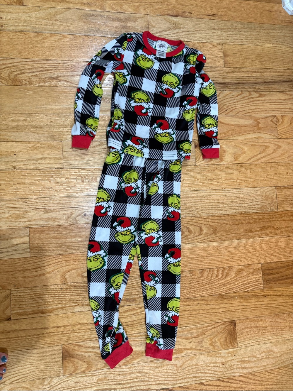 Grinch Plaid Kids Pajama Set - Red & Black